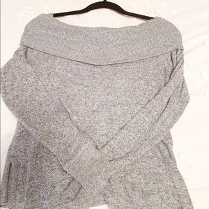 Abercrombie & Fitch Sweaters - Abercrombie off the shoulder sweater Abercrombie & Fitch Sweaters - Abercrombie off the shoulder sweater